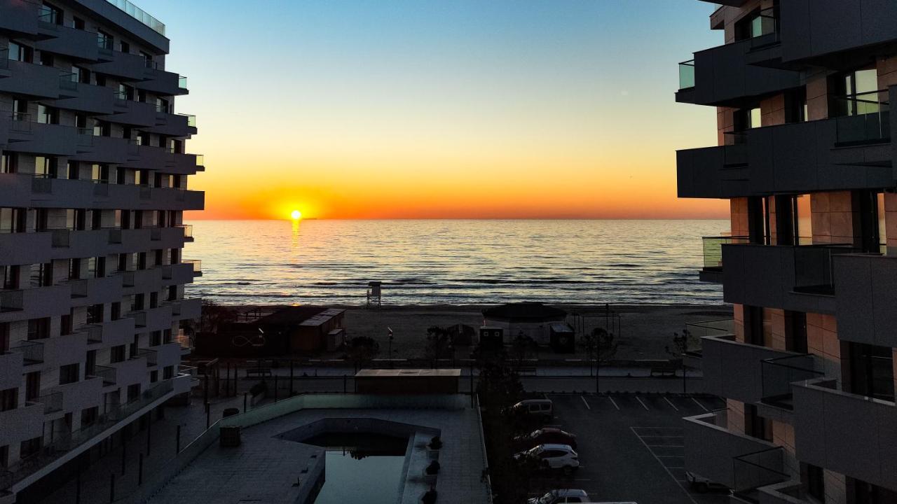 Studio Cornelia Seaview Spa&Pool In Infinity Beach Resort Mamaia Exterior foto